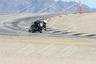 media/Oct-05-2025-CVMA (Sun) [[beeef4f201]]/Race 11-500-400(4)-350 Supersport/